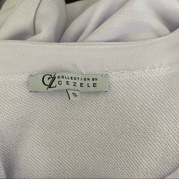 Cezele Collection Womens Cold Shoulder Long Sleeve Distressed Sweatshirt - Picture 4 of 6